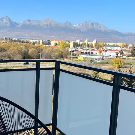 Vapartment Poprad, View Of The Tatras, Private Parking פופראד