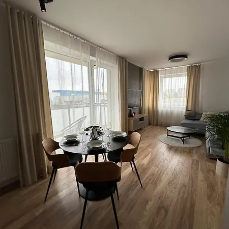 Apartment Vapartment Poprad, View Of The Tatras, Private Parking *